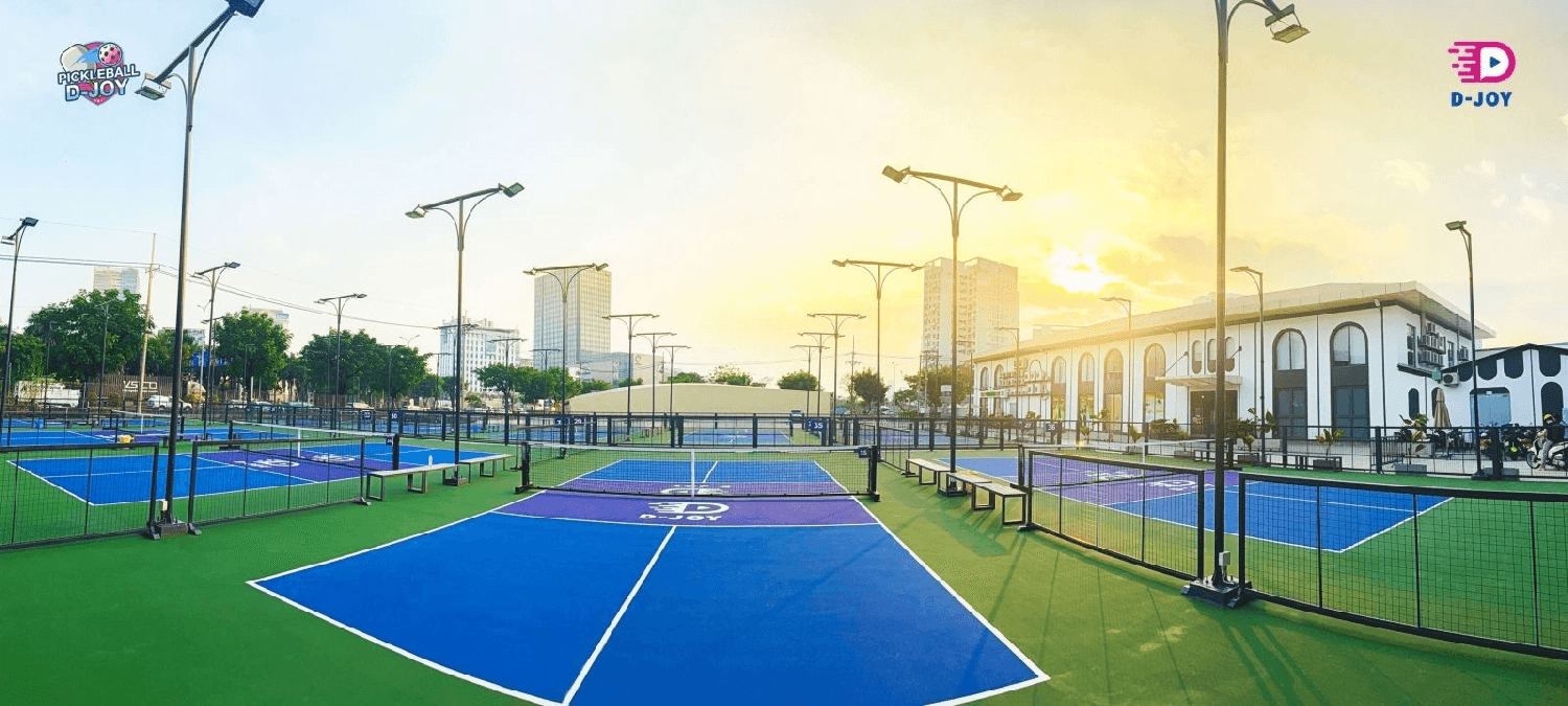 Các sân pickleball ngoài trời tại D-Joy